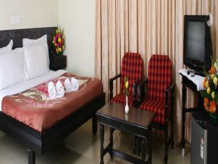 Hotel Rajam Канниякумари Экстерьер фото