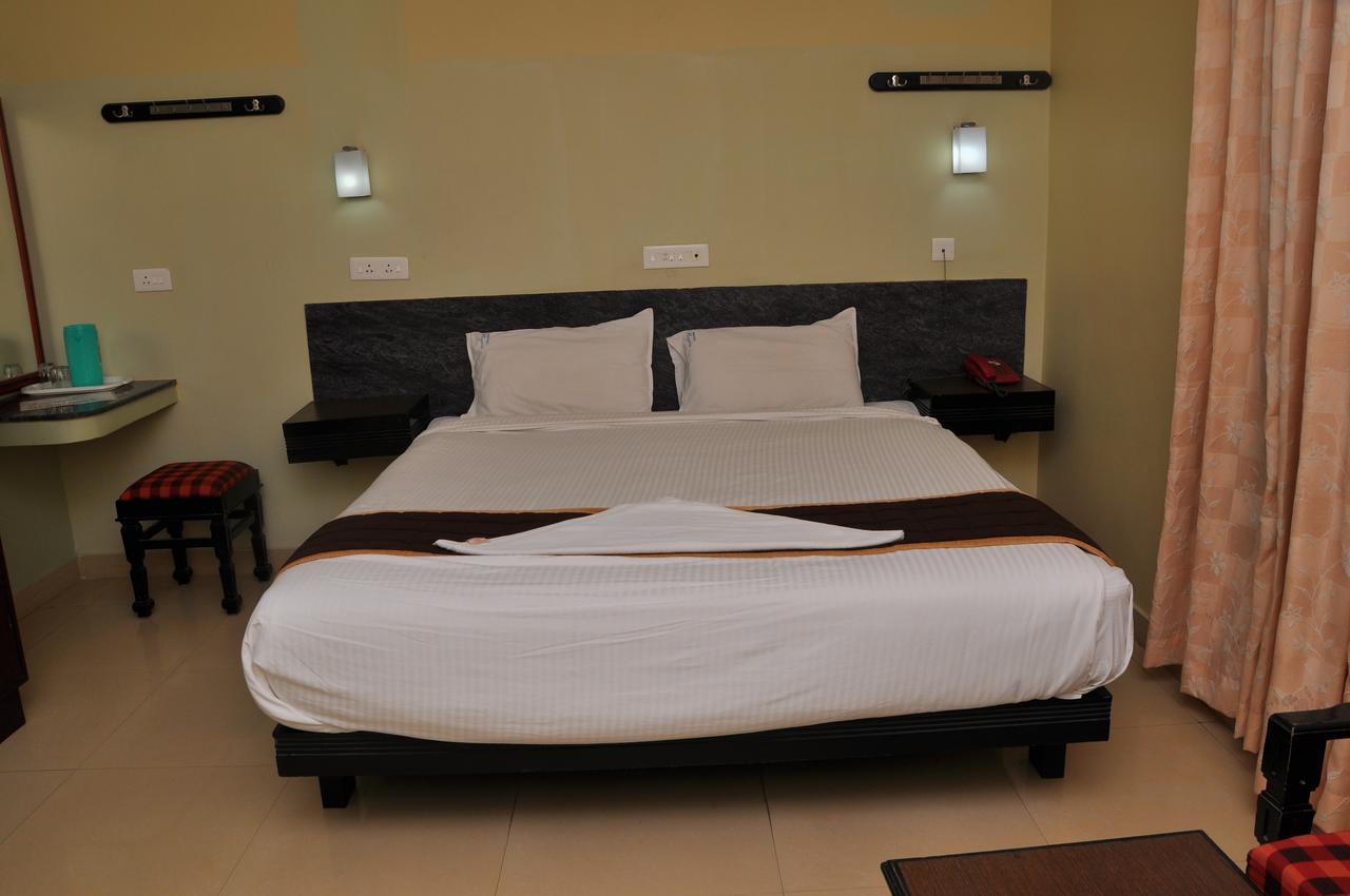 Hotel Rajam Канниякумари Экстерьер фото